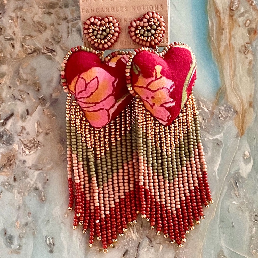 🌺🎉HP🎉🌺 NWT Anthropologie Deepa Beaded Heart Fringe Chandeliers - Picture 9 of 16